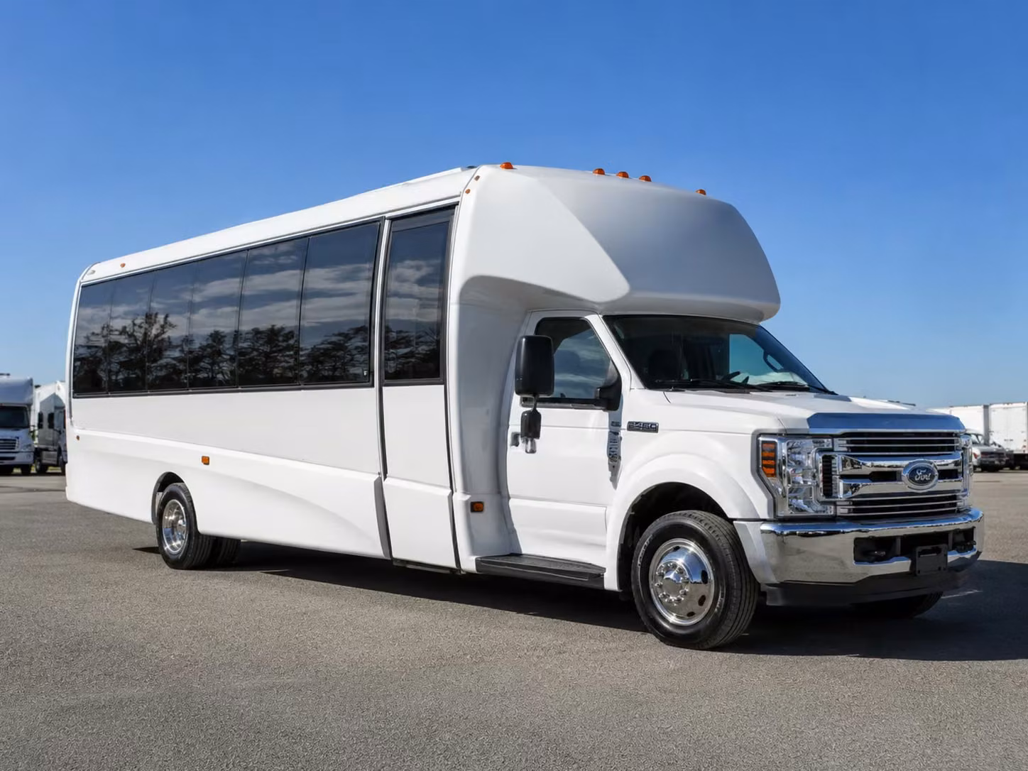 minibus rentals for smaller venues and local concert crawls in vancouver