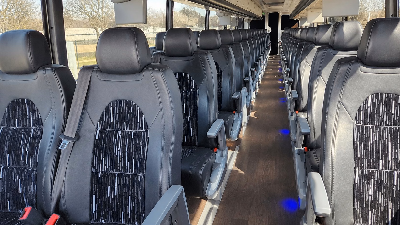 wedding bus rentals in vancouver